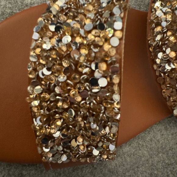 Gold sparkly sandals flats size 7.5 NWT - Picture 2 of 6